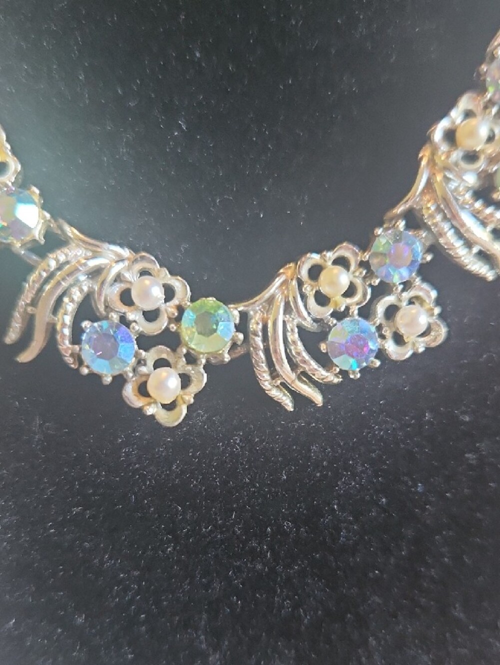 CORO Silver Floral Aurora Borealis Necklace With Faux Pearls - Picture 2 of 12